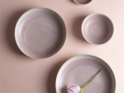 Nova linija porcelana Bonna Pink Pott